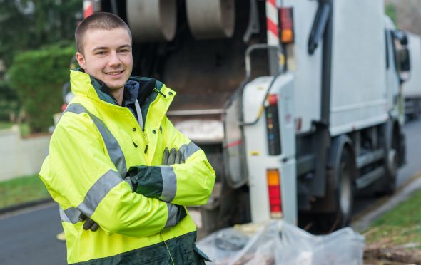 muellwerker 590x372 1